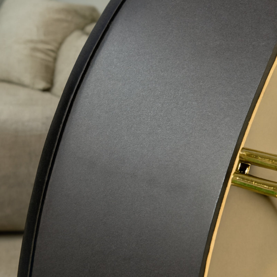 Modern Luxe Round Coffee Table – Black Matte Top with Gold Metal Base